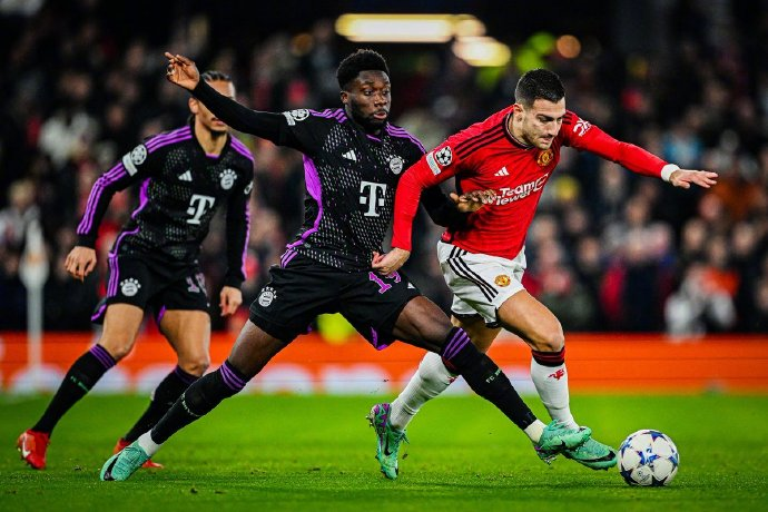 九游网页版-莱万多夫斯基多特蒙德