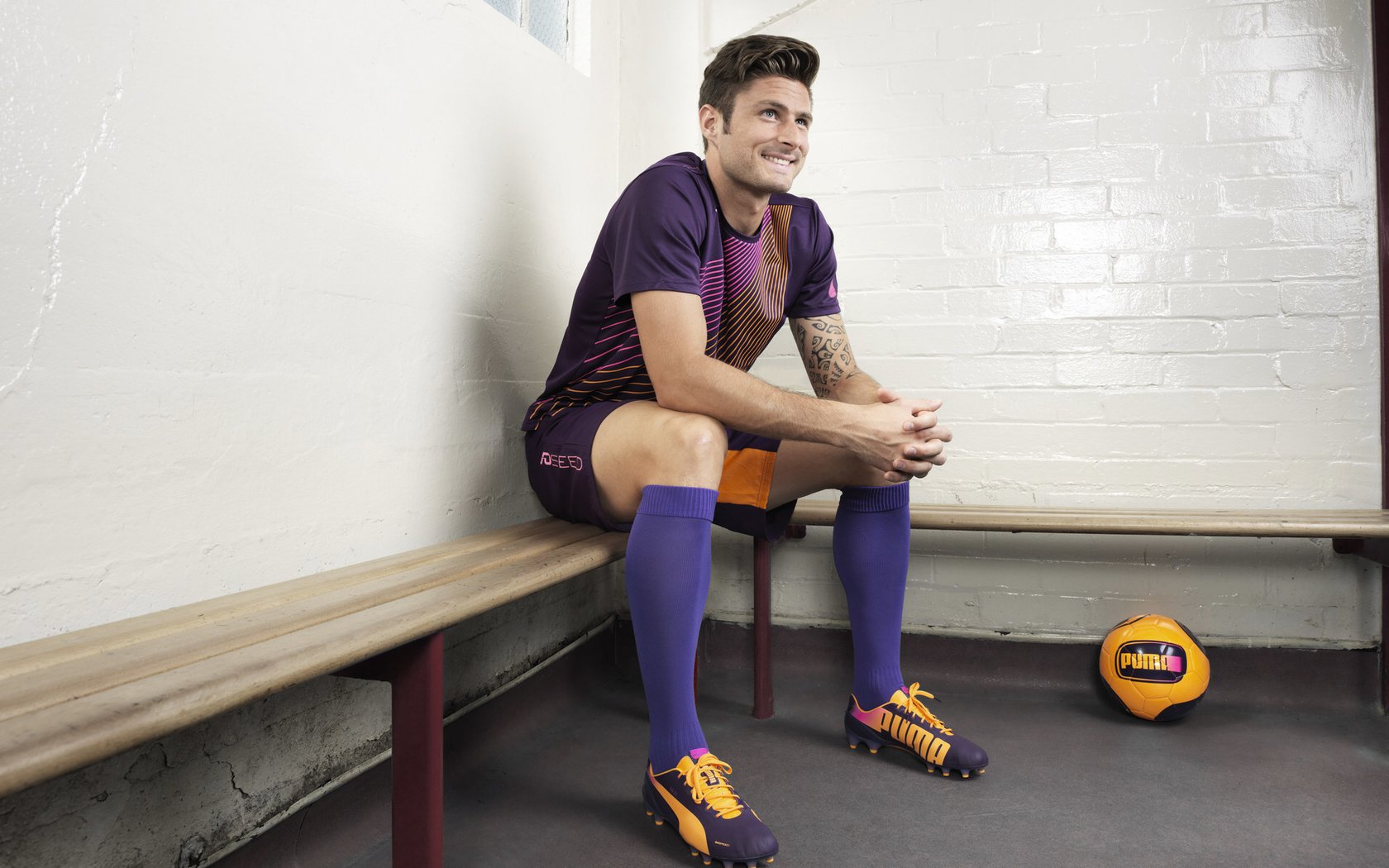 九游登录入口-掘金队与热火队总决赛球员身体对比